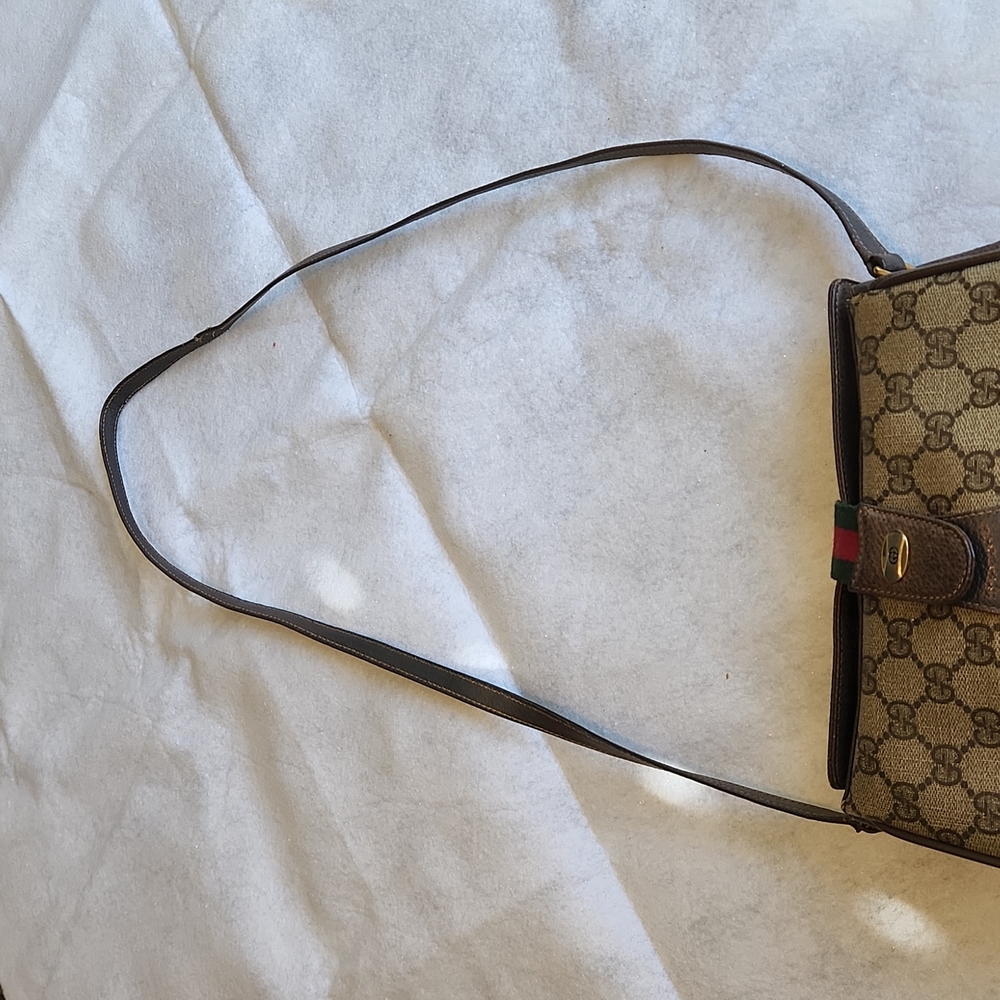 Beautiful authentic vintage Gucci bag - Picture 9 of 15